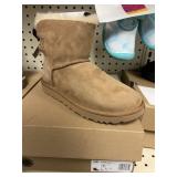 Ugg w/ mini Bailey bow II size 7