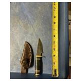 Fixed blade knife handmade Damascus steel