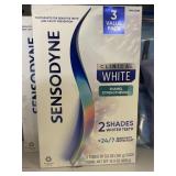 Sensodyne white 3 pack