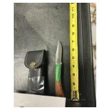 Fixed blade knife handmade Damascus steel