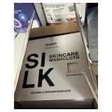 Silk skincare washcloth 14 ct