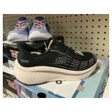 Skechers ladies swift fit ladies sneaker size 6.5