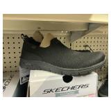 Skechers ladies slip on size 6