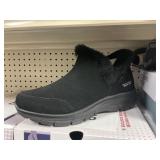 Skechers ladies swift fit boot size 6