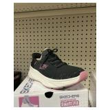 Skechers ladies swift fit sneaker size 6.5