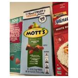 Motts fruit snacks 90ct