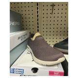 Skechers ladies slip on size 9
