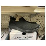 Skechers ladies slip on size 9