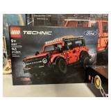 Lego Technic Ford Bronco 943pcs