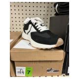 Steve Madden ladies sneakers size 7