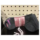 Skechers low cut 6 pair womens 6-9.5