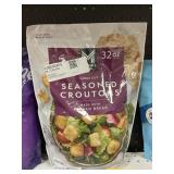 Seasoned croutons 32 oz