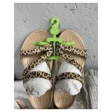 Crocs ladies sandals W4