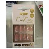 Lottie stay pressd 30 pc nails