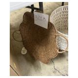 Threshold basket 4x20in- Handle damaged