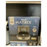 Shark Matrix self empty robot