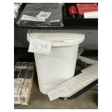 Rubbermaid trash can-used