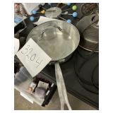 Faberware 3qt  pan & lid- USED