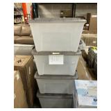4 ct Clear & gray totes w/ lids 18inx13in