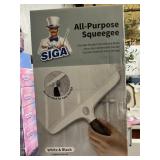 Mr. Siga all-purpose squeege 2 ct