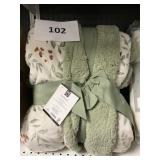 Plush blanket 106x90in