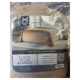 Cloud plush blanket 106inx94in