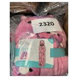 Squishmallows Lola hooded throw