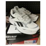 Reebok mens chaos size 9