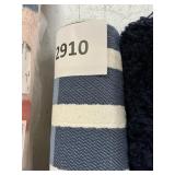 Pillowfort area rug 4ftx5ft6in