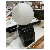 Room Essentials table lamp 8in T