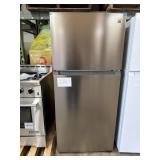 Kenmore SS 18.1 cu ft Refrigerator