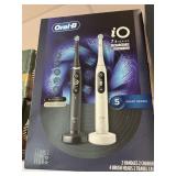 Oral-B iO 7 S series rechargeable toothbrushes
