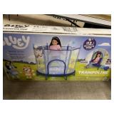Bluey trampoline w/ 20 balls