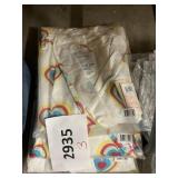 Paris Hilton robes 3 ct