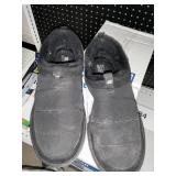Skechers mens slip on size 11-USED