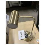 Dean table lamp Room Essentials w/ charger