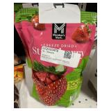 Freeze dried strawberry slices 2-3oz