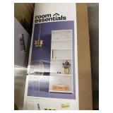 Room Essentials 5- shelf bookcase