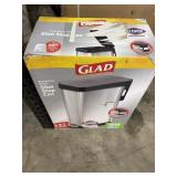 Glad slim step can 12 gal