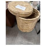 Basket storage w/ lid 18in Hx 18inW