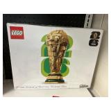 Lego FIFA world cup trophy 2842 pcs