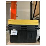 4pk 27 gal tote black /yellow lid