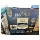 Shark Matrix self empty robot