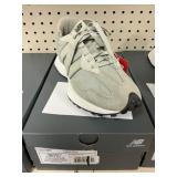 NB lifestyle size 8.5 womens size 7 mens