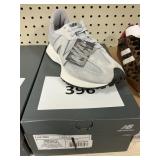 NB Lifestyle Mens 7.5 womens 9