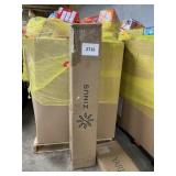 Zinus Queen bedframe ?