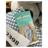 Pillowfort hooded towel