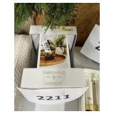 Threshold wax warmer