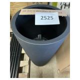 28in Round planter - black