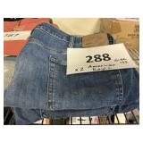 American Eagle denium 2 ct size 42